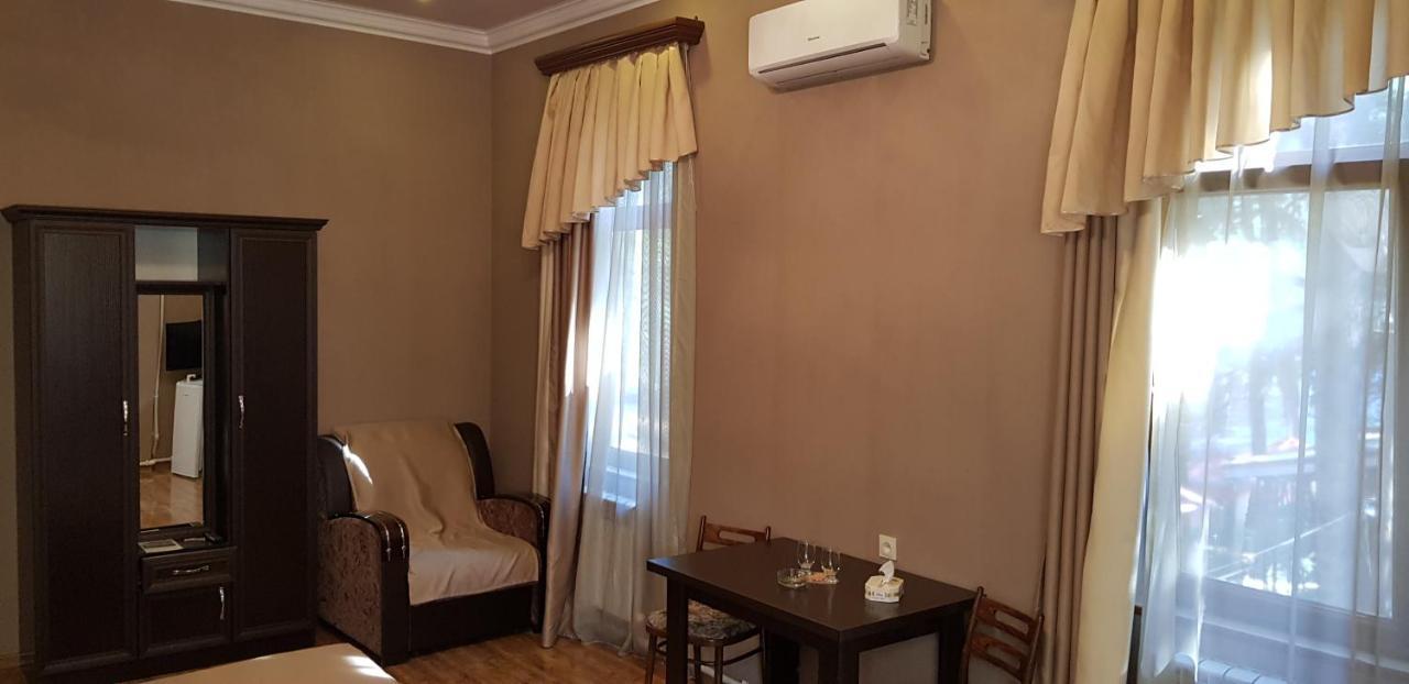 Ruzan Hotel Ijevan Esterno foto