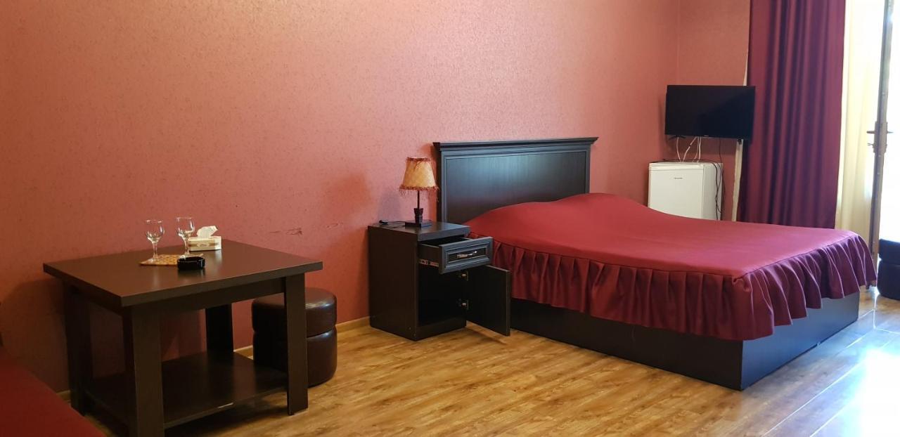 Ruzan Hotel Ijevan Esterno foto