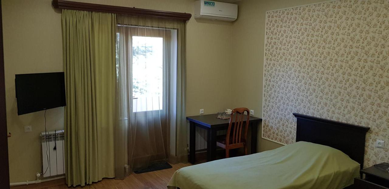 Ruzan Hotel Ijevan Esterno foto