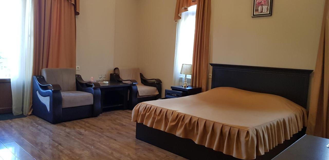 Ruzan Hotel Ijevan Esterno foto
