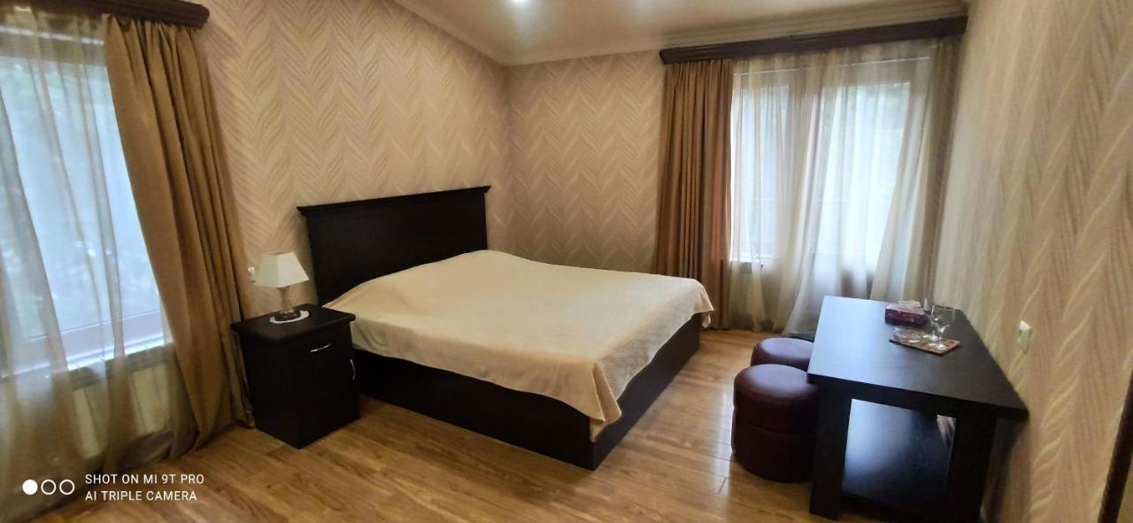 Ruzan Hotel Ijevan Esterno foto